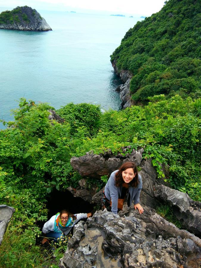 Anh Thuan Hotel 1 Cat Ba Island Exterior foto
